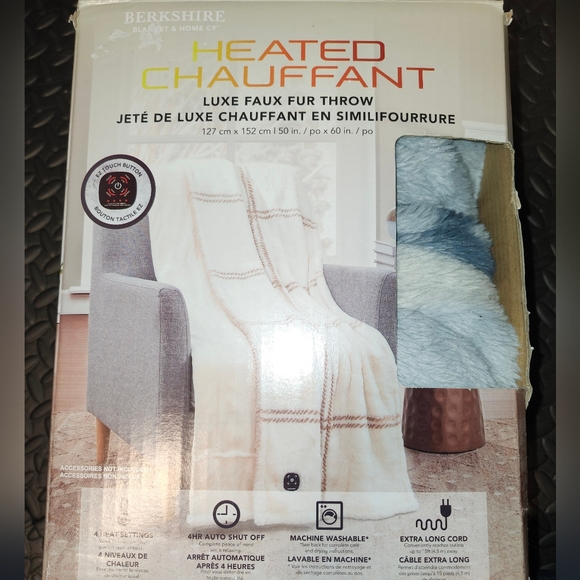 Berkshire Cream And Blue Heated Throw Blanket Size 60x60 Inches - Picture 2 of 9